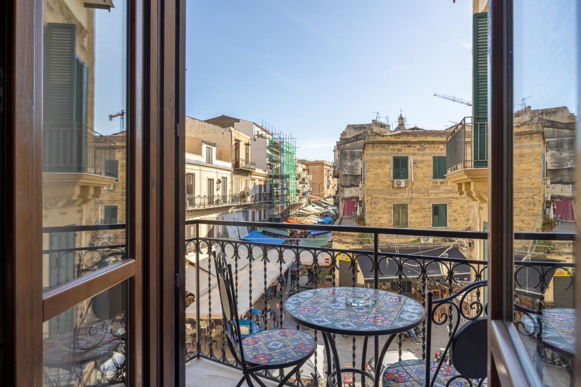 Suk Ballaro — Photos 2