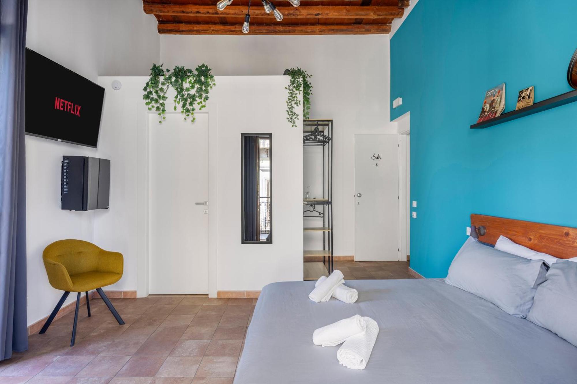 Suk Ballaro — Photos 1